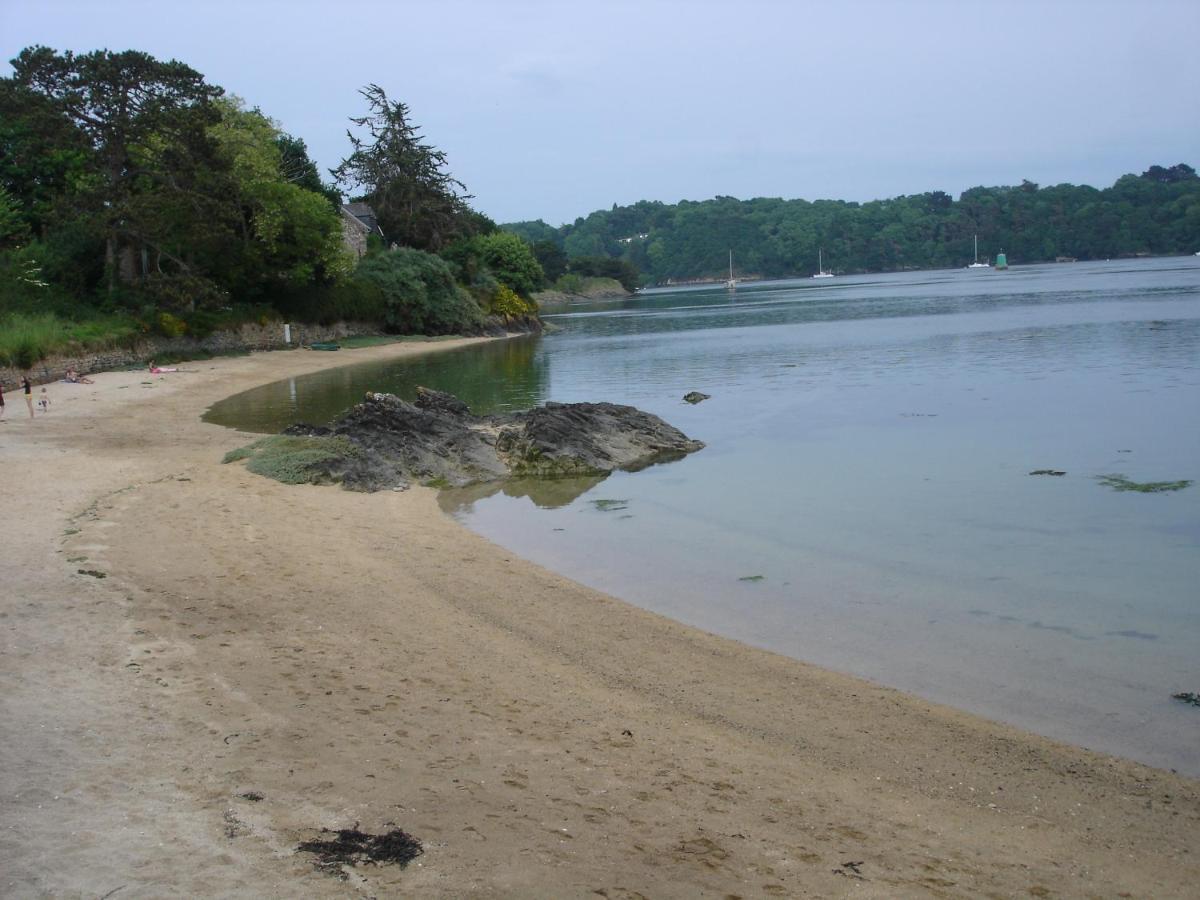 Le Gite De La Plage Lezardrieux Екстер'єр фото
